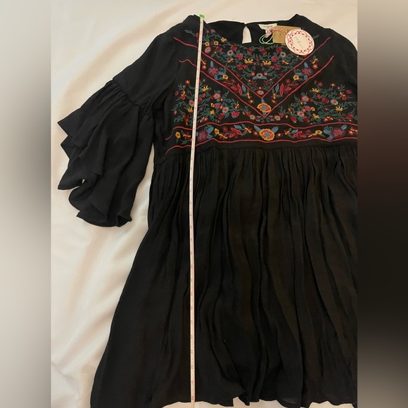 Babydoll Dress Size L Women's Knee Length Dress with Bell  Sleeves - Picture 3 of 8